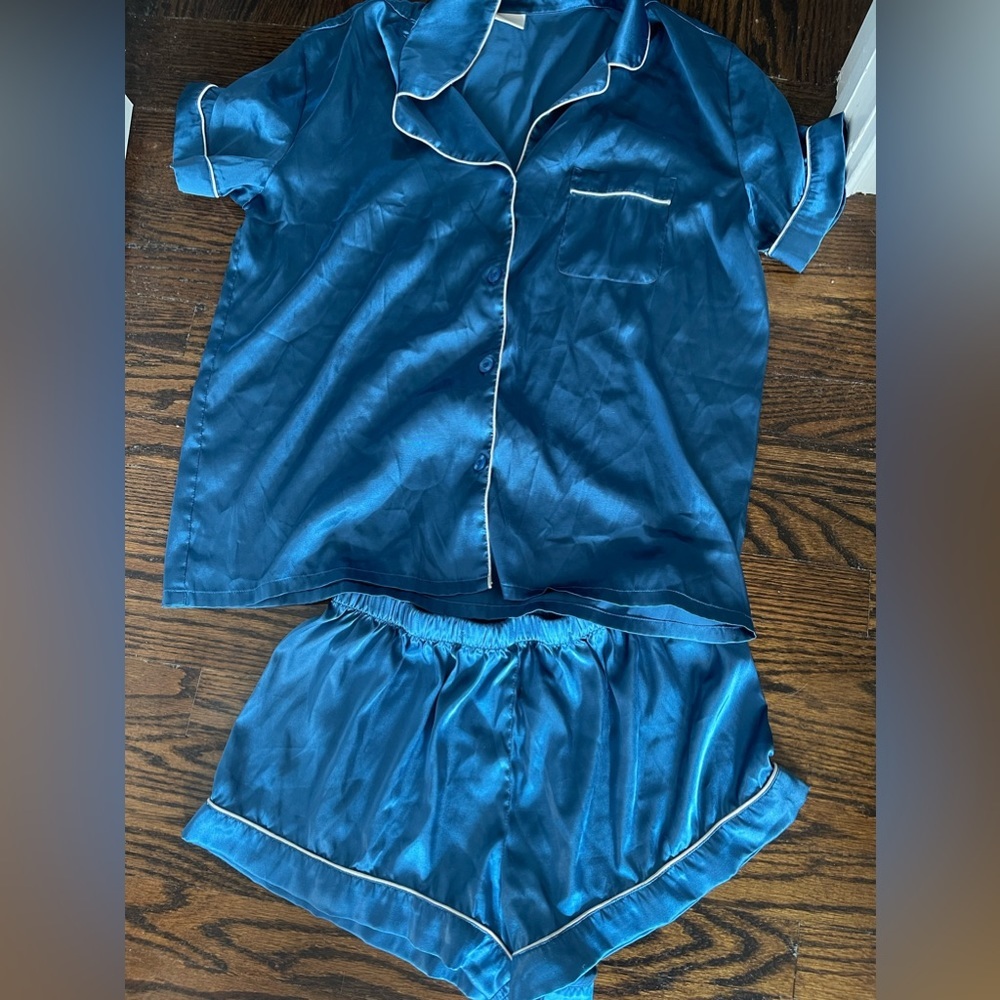 Silk pajamas from‎ Amazon